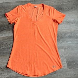 Women’s Under Armour Size Small athletic tshirt